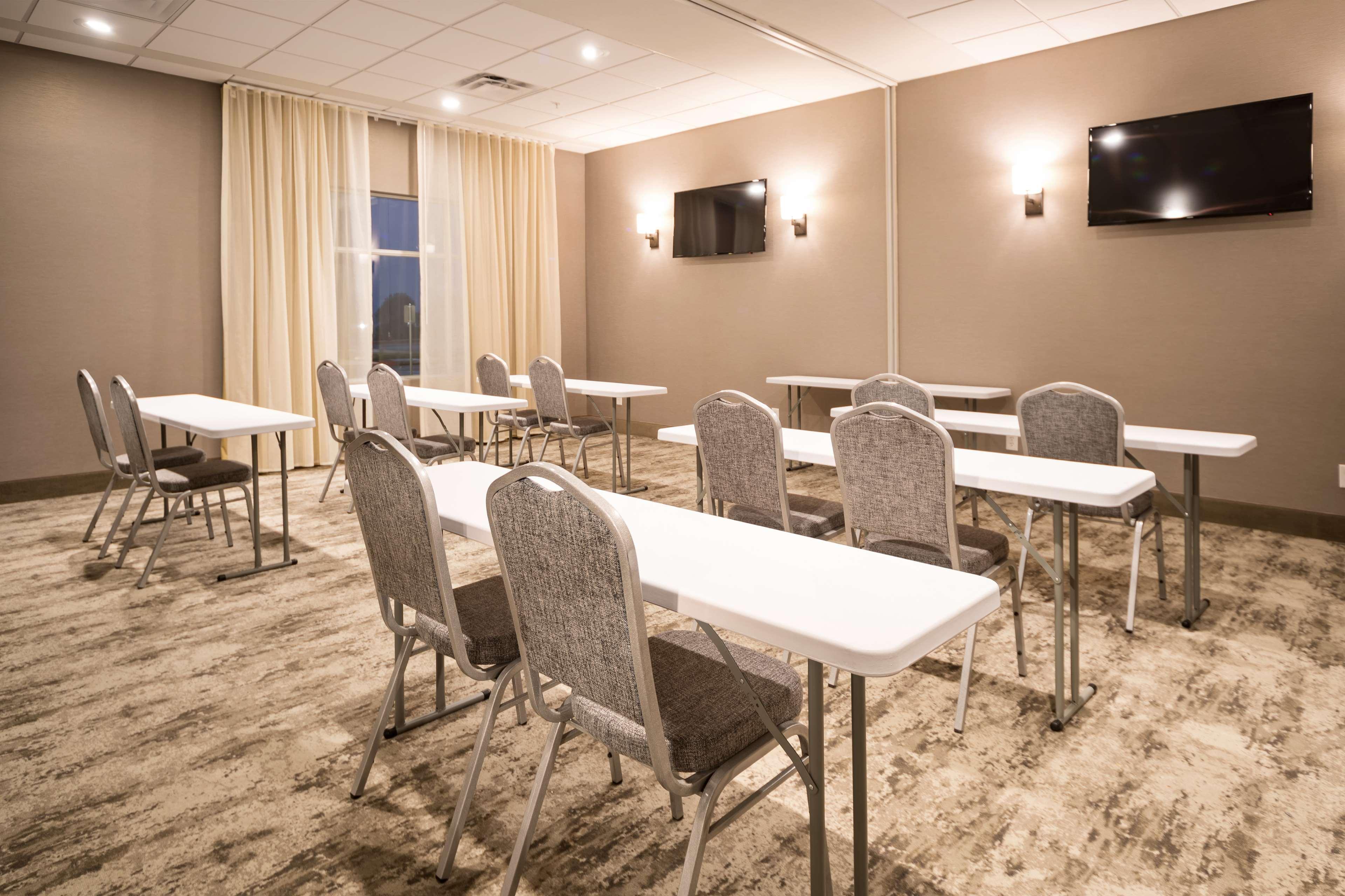 Best Western Plus Drayton Valley All Suites Exterior foto